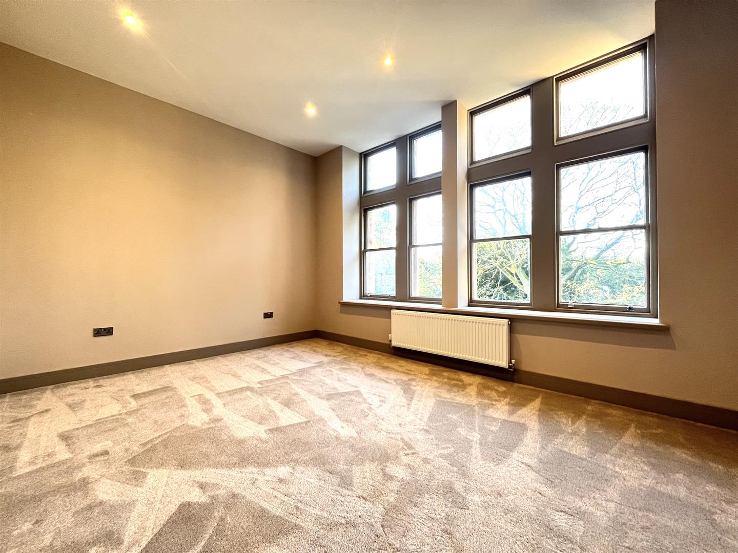 Apartment 2, Sitwell House, Horse Carriage Lane, Moorgate, Rotherham, S60 3FG