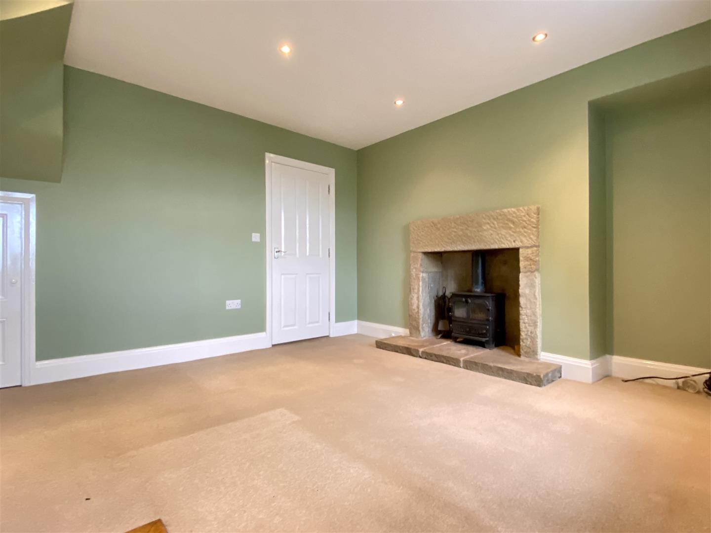 1, Burch Place, Eyam, Hope Valley, S32 5QE