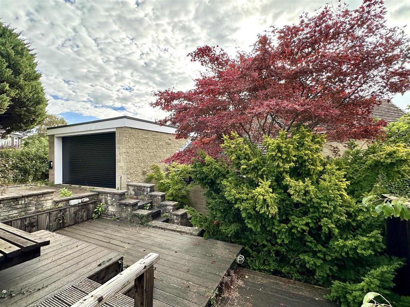 White Leaf, Higger Lane, Hathersage, Hope Valley, S32 1AW