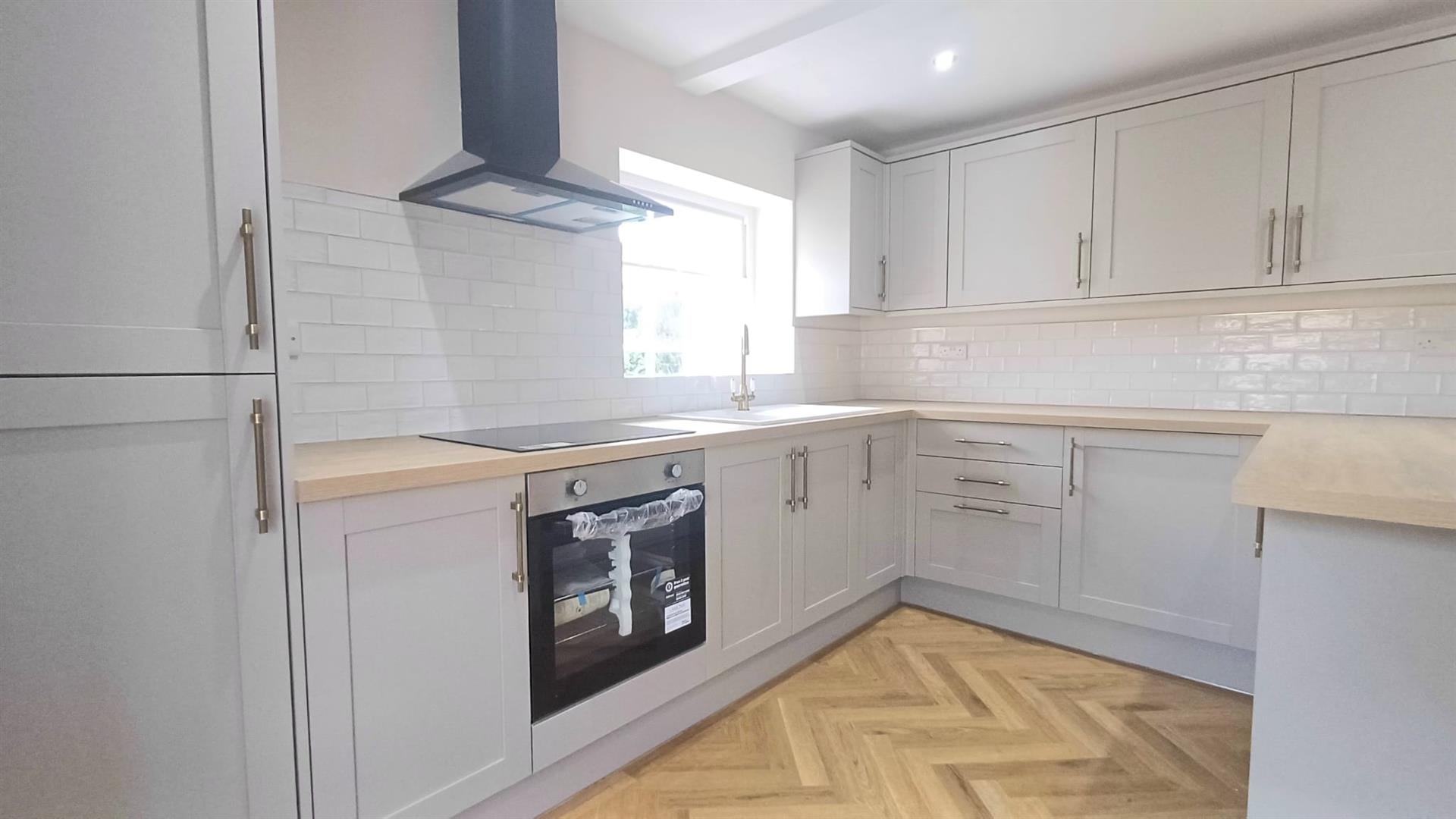 Flat 2, 36, Matlock Street, Bakewell, DE45 1EE
