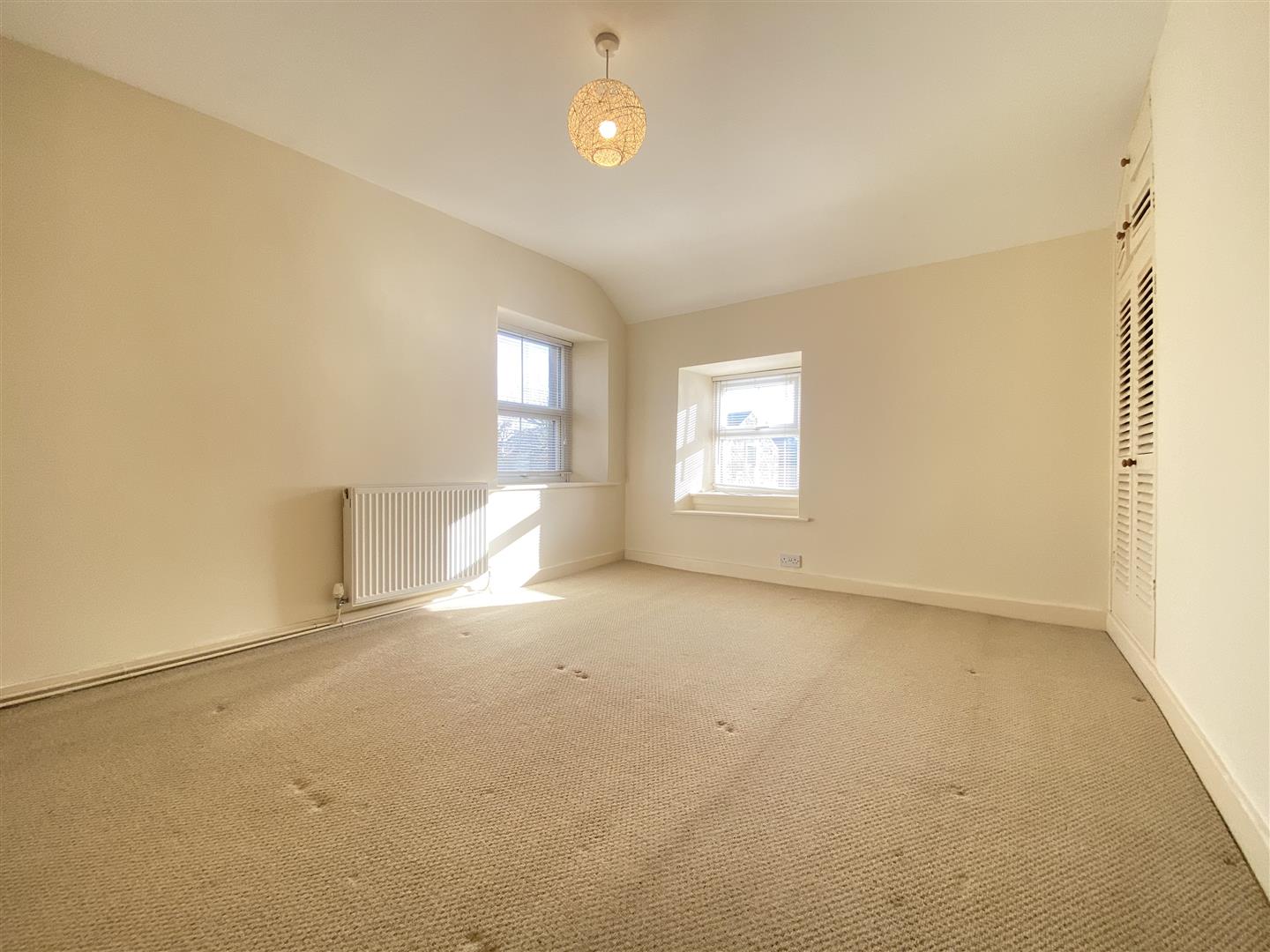 1 Rambler Cottage, Edale Road, Hope, S33 6ZF