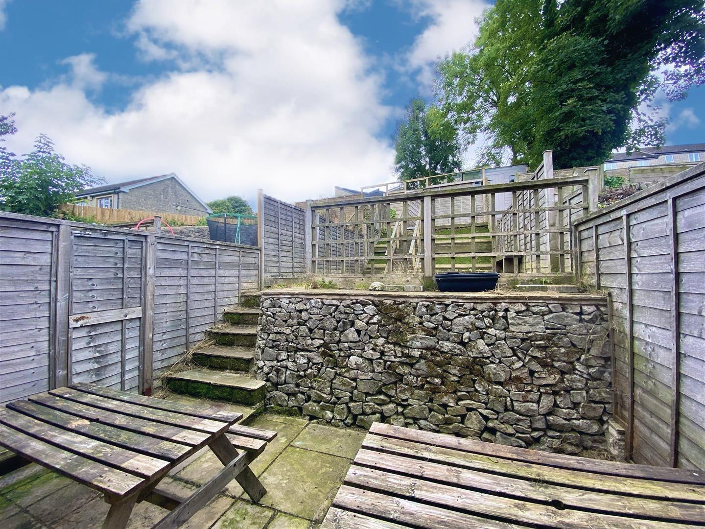 Bowlers Cottage, 2, Cross Daggers Cottages, Commercial Road, Tideswell Buxton, SK17 8NU