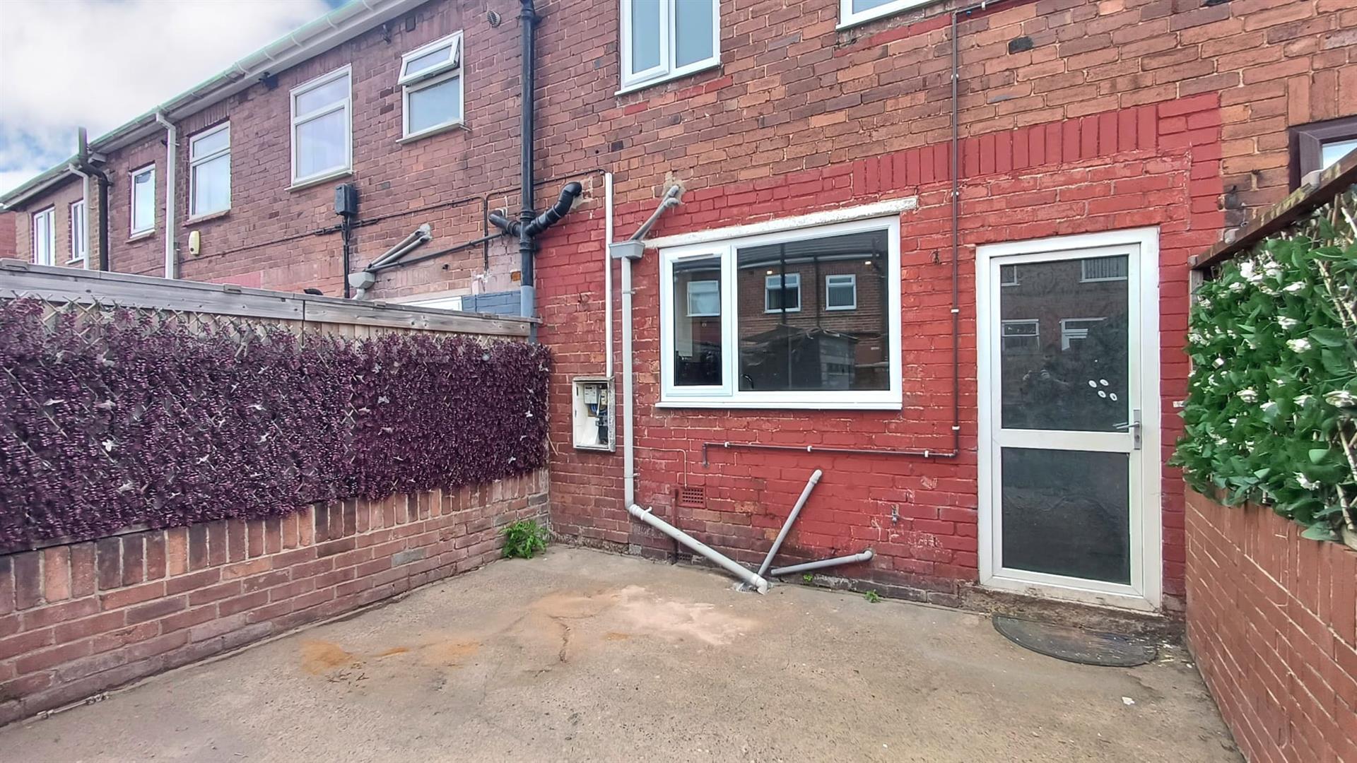 63, Grove Avenue, Doncaster, DN5 9BA