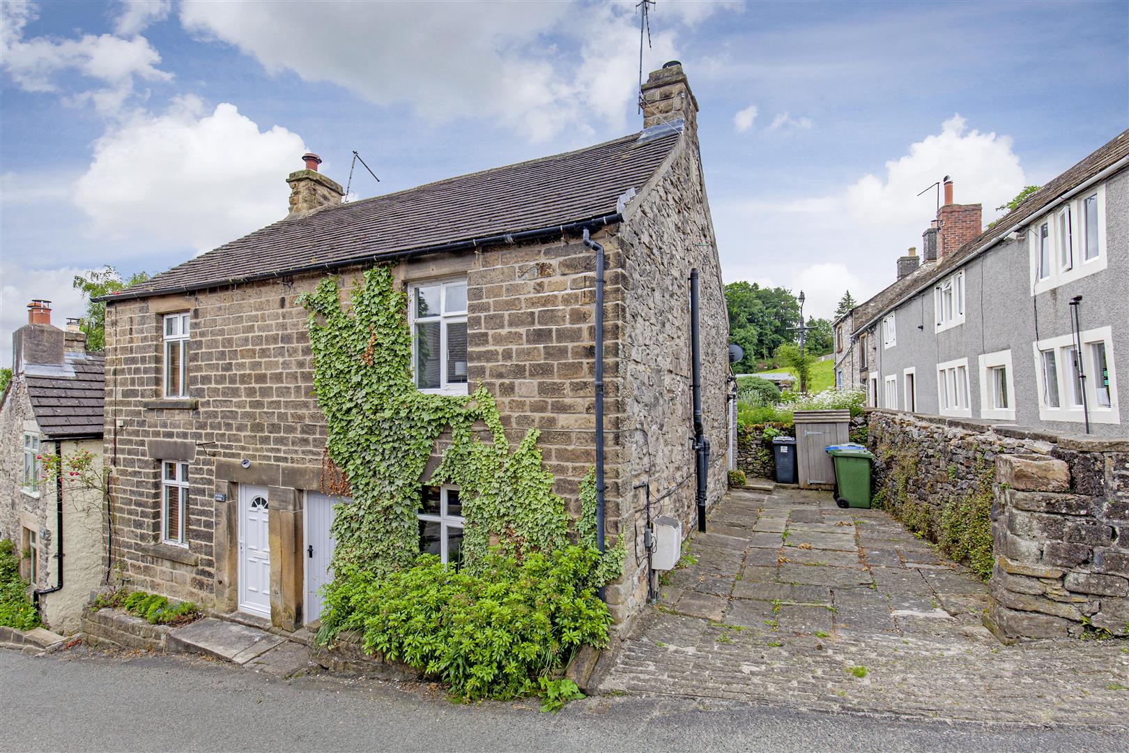 Greystones Cottage, High Street, Stoney Middleton, Hope Valley, S32 4TL