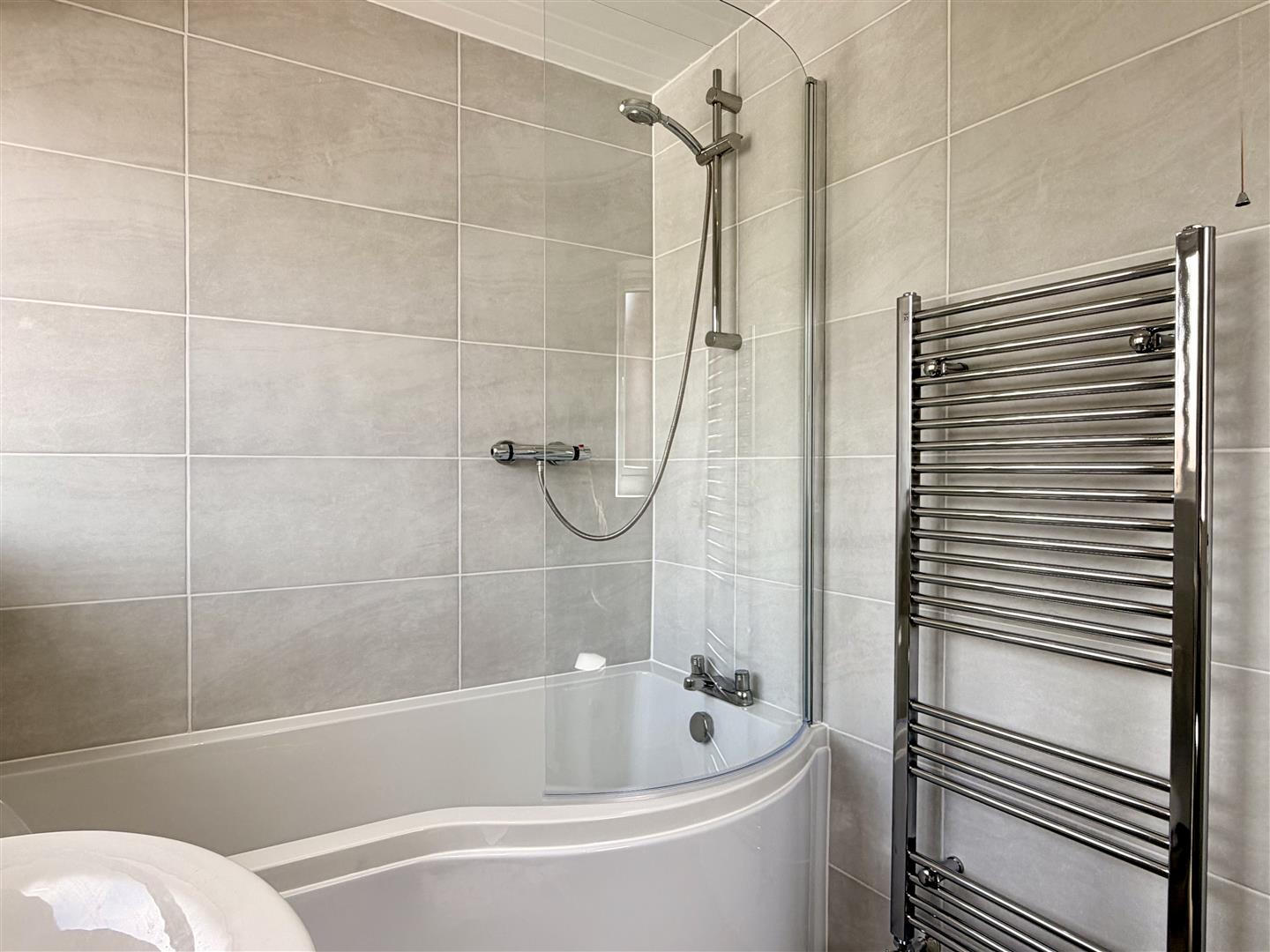 25, Vine Road, Tickhill, DN11 9EL