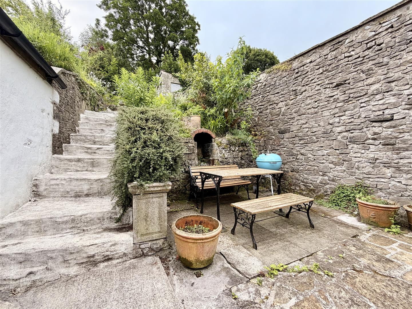Madeira House, Commercial Road, Tideswell, Buxton, SK17 8NU