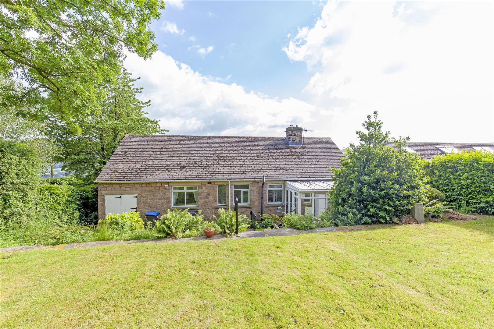 Newlands, Hill Lane, Hathersage, Hope Valley, S32 1AY