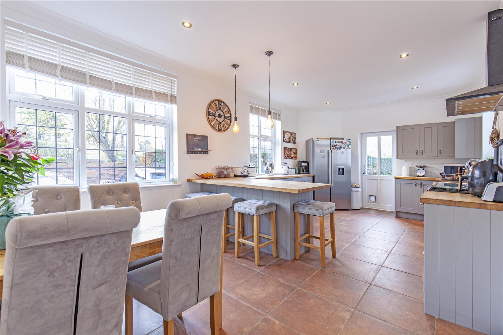 Larkrise, Saltergate Lane, Bamford, Hope Valley, S33 0BE