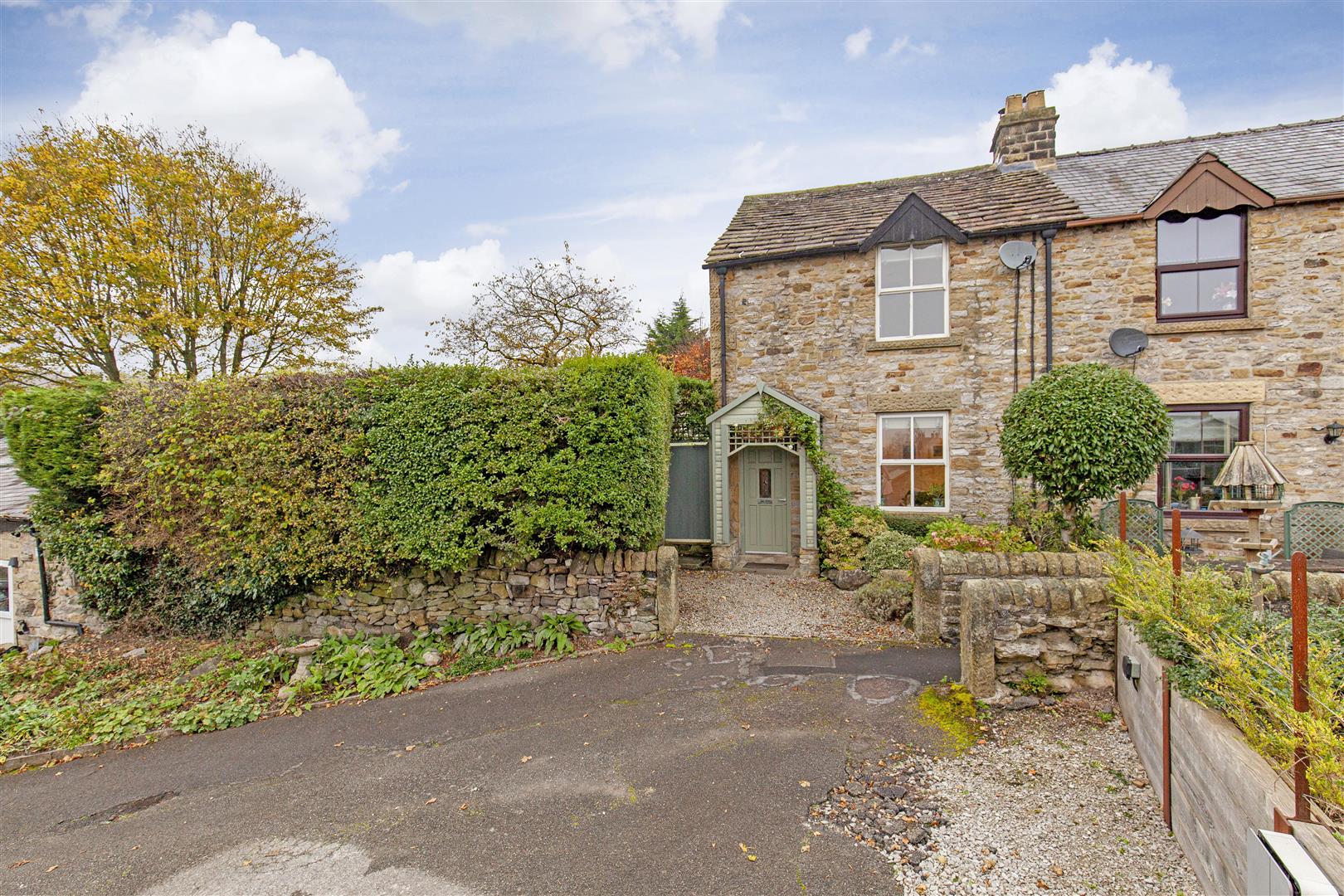 2 Highfield View, Townhead, Eyam, Hope Valley, S32 5RE