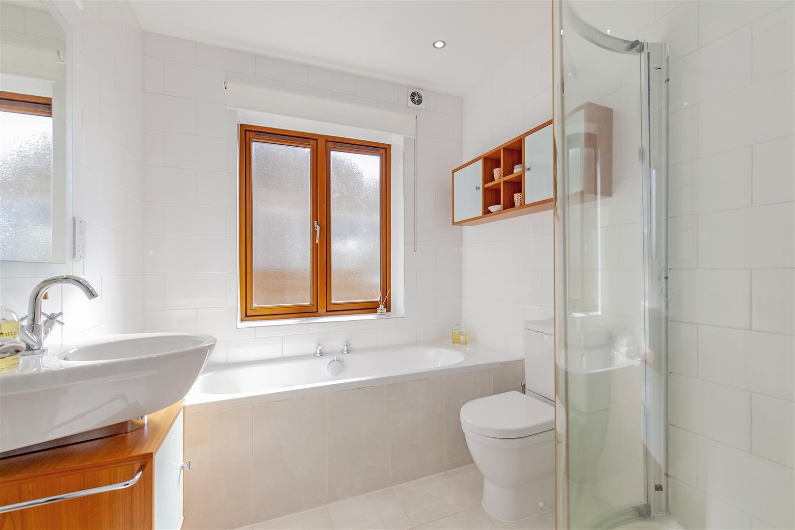 Boldre Stone, Ranmoor Lane, Hathersage, S32 1BW