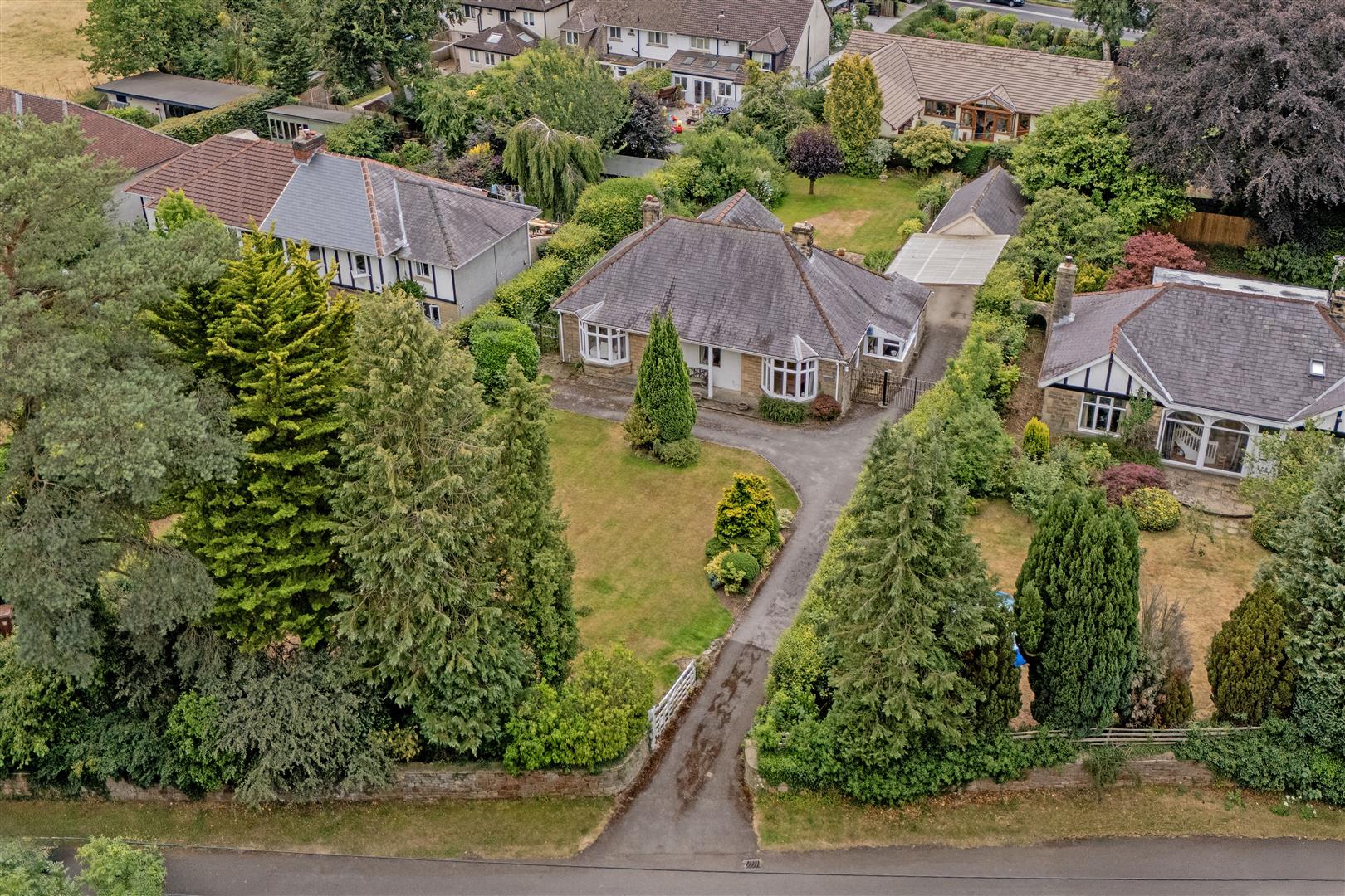 Larchfield, Mytham Bridge, Bamford, Hope Valley, S33 0EA