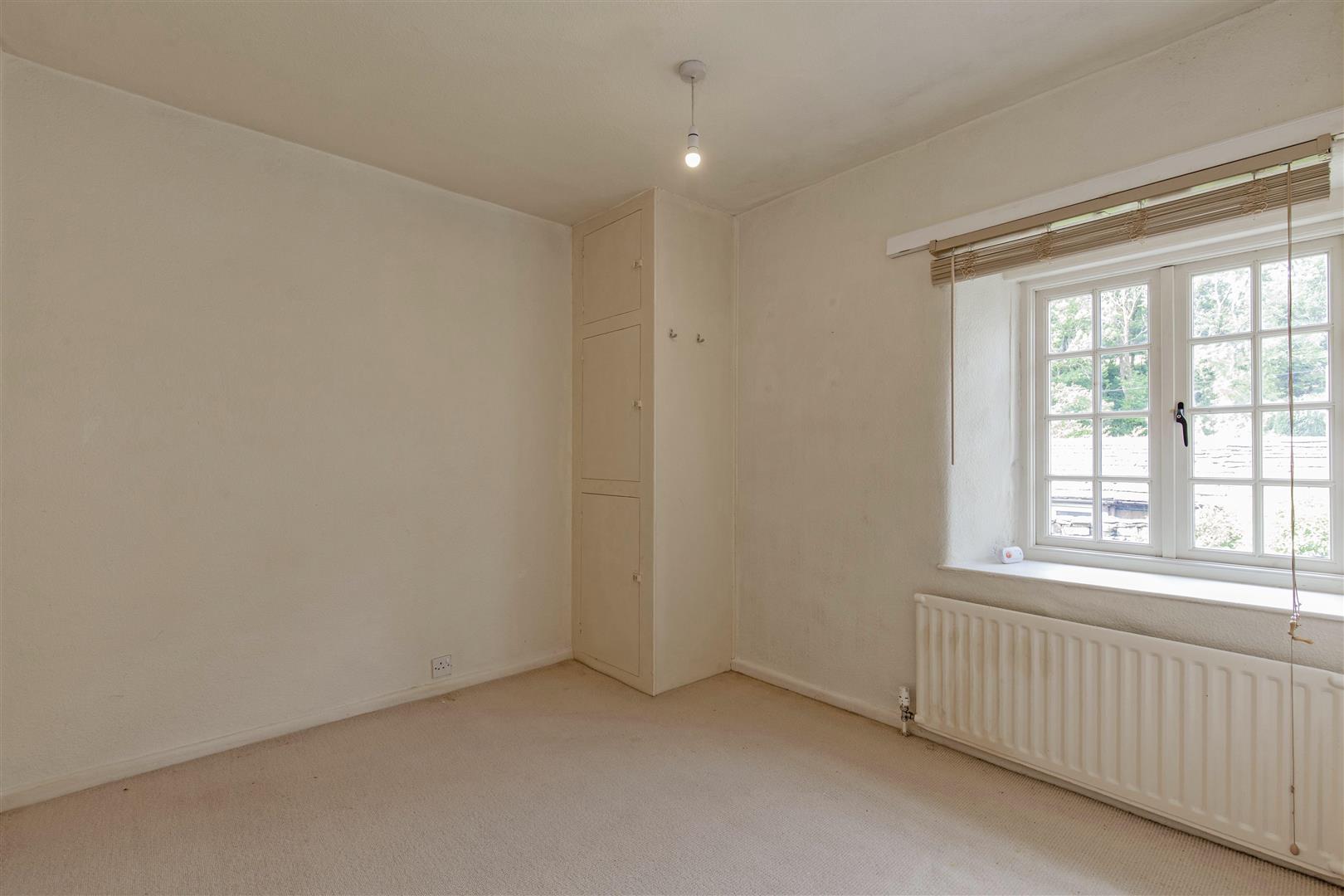 3 Millstone Cottages, The Dale, Hathersage, Hope Valley, S32 1AQ