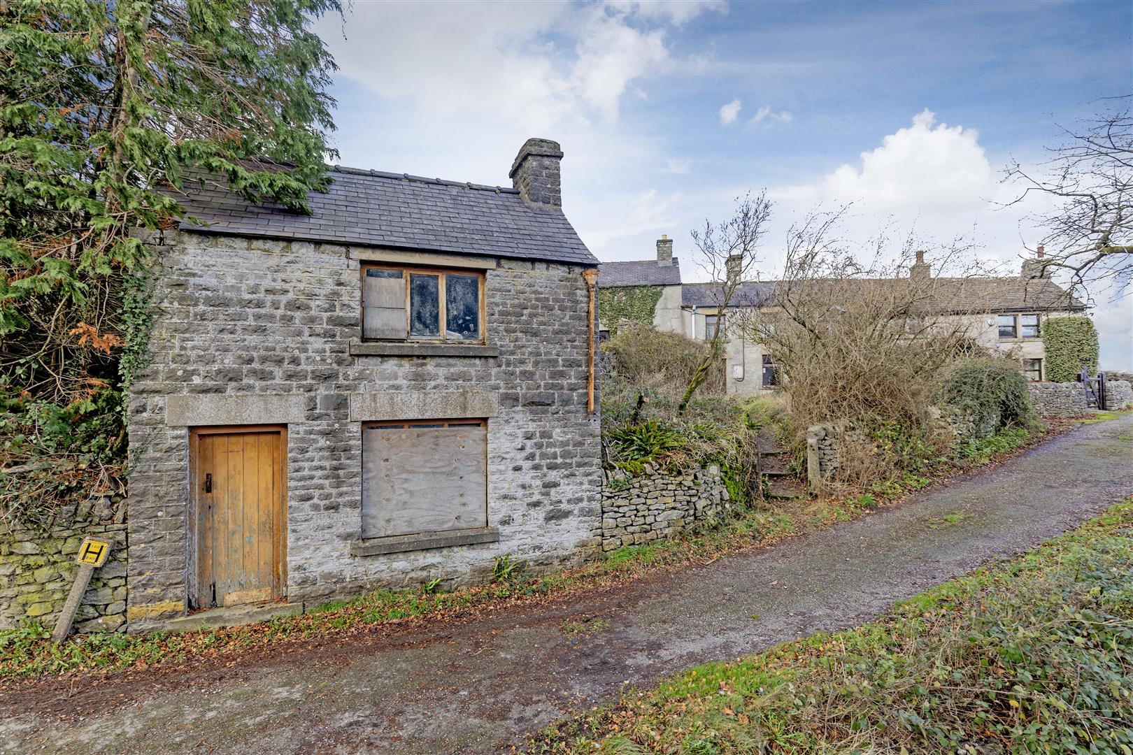 Two Edge View, Smalldale, Bradwell, Hope Valley, S33 9JQ