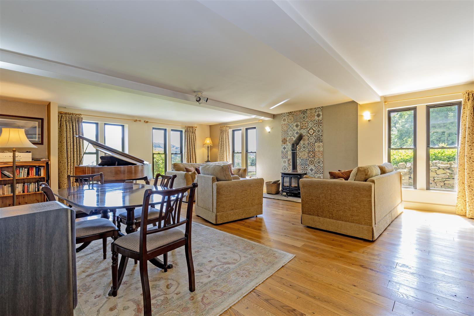 Elgin House, Carr Lane, Thornhill, Bamford, Derbyshire, S33 0AJ