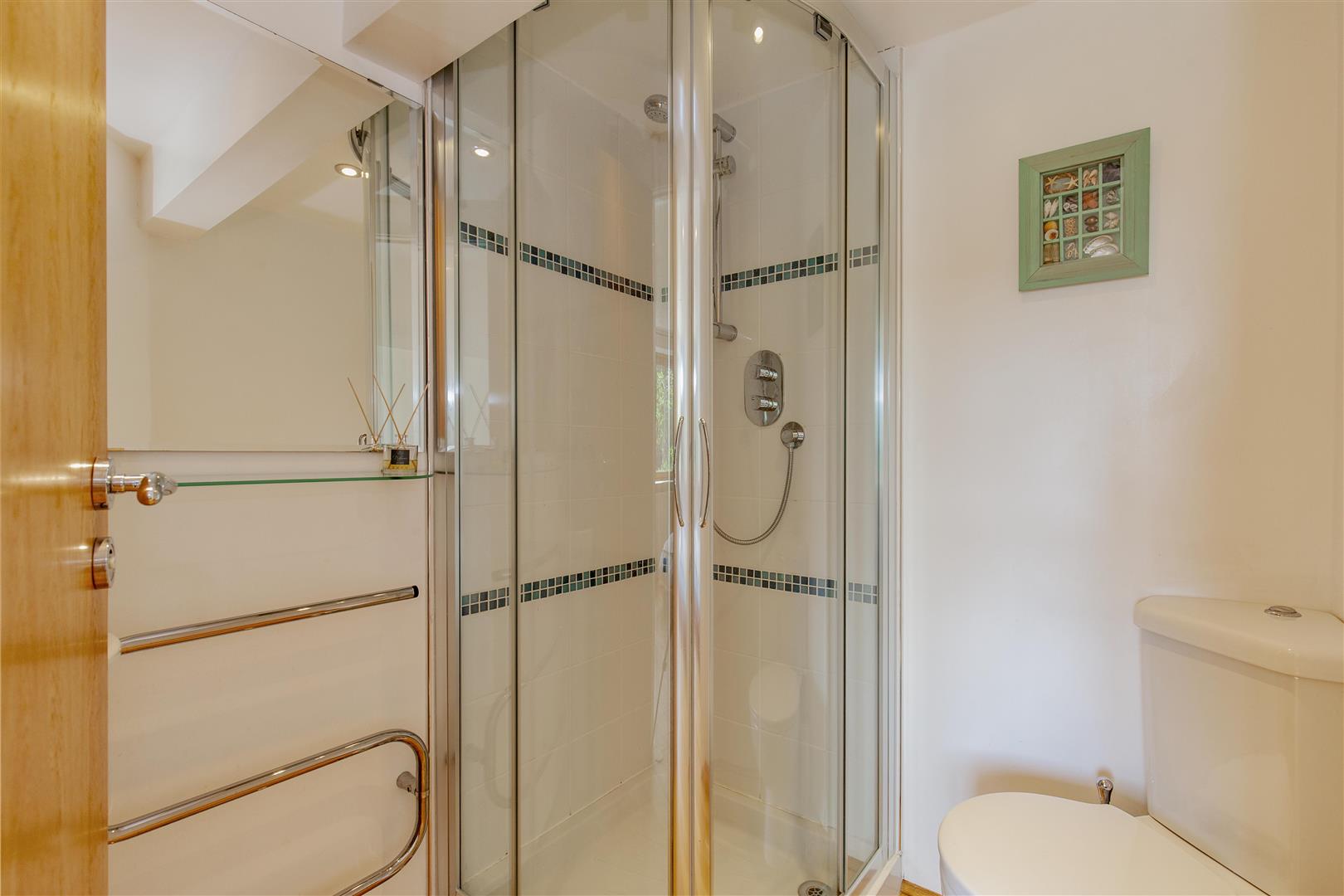 Boldre Stone, Ranmoor Lane, Hathersage, S32 1BW