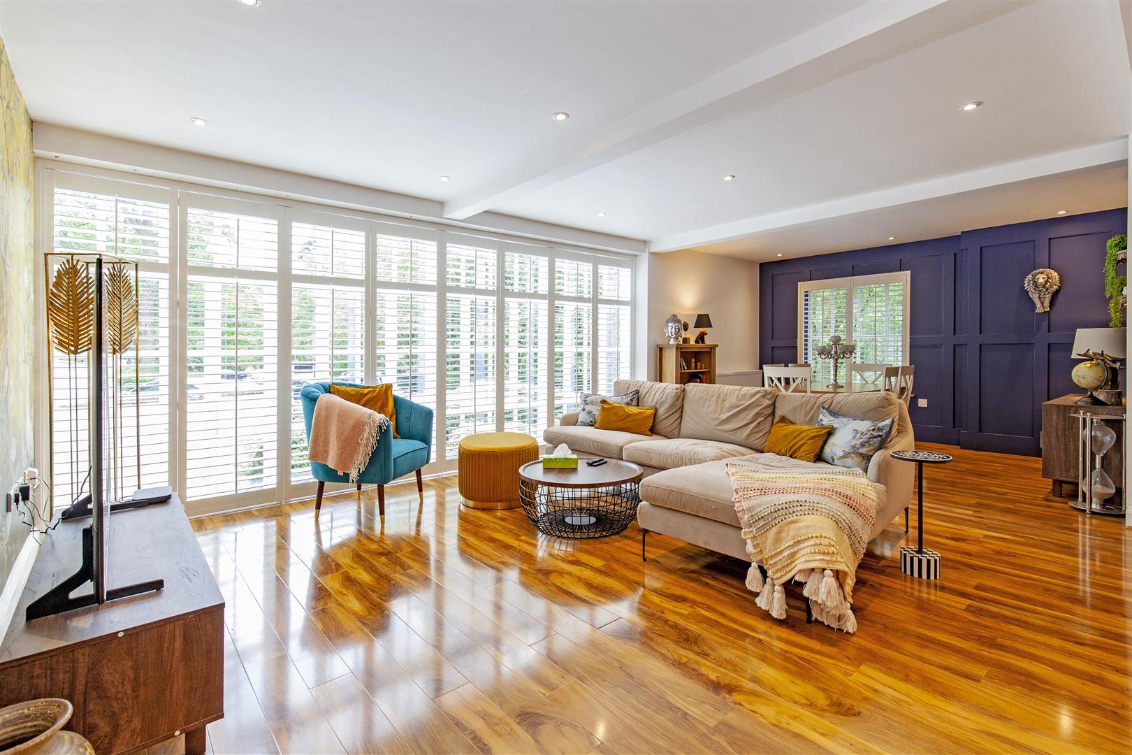 6 Ladybower Lodge, Ashopton Road, Bamford, S33 0BY