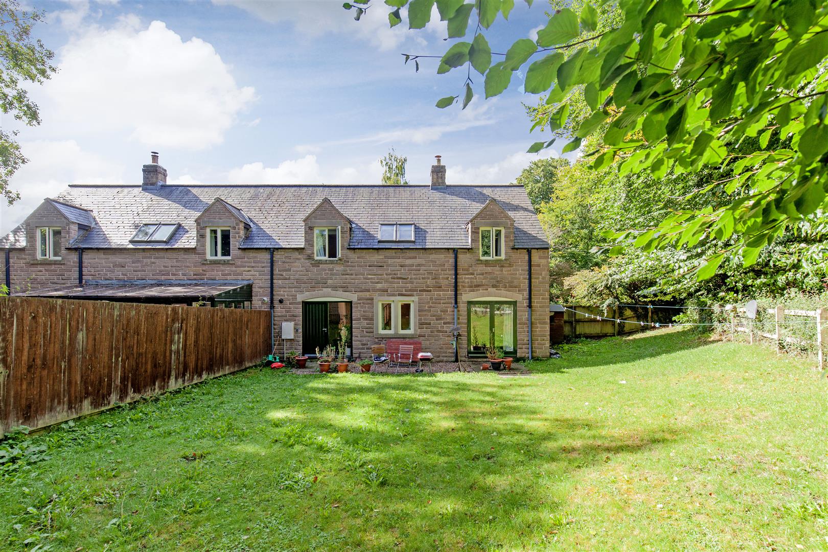 2 The Stables, Calver Mill, Calver, Hope Valley, S32 3YY