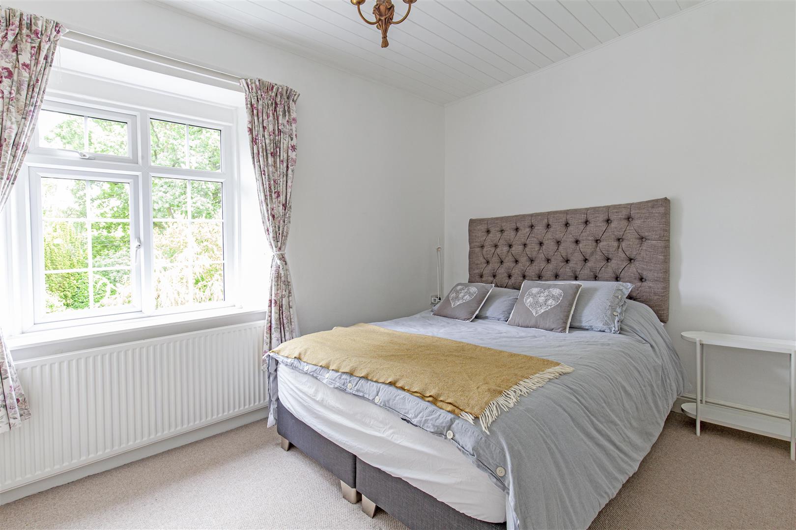 5, Edgemount View, Curbar, Calver, S32 3YX
