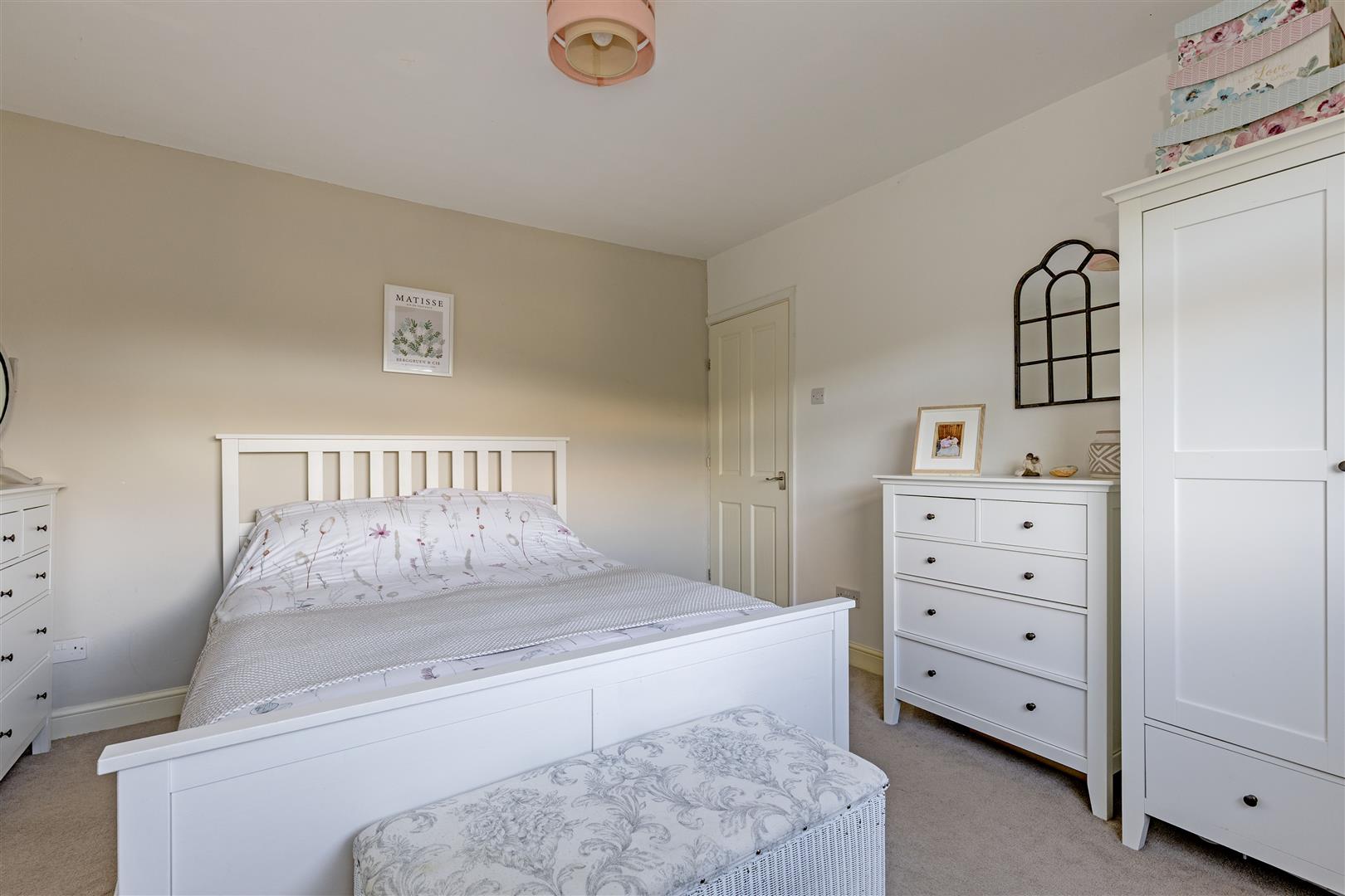 41, Moorland Road, Hathersage, Hope Valley, S32 1BH