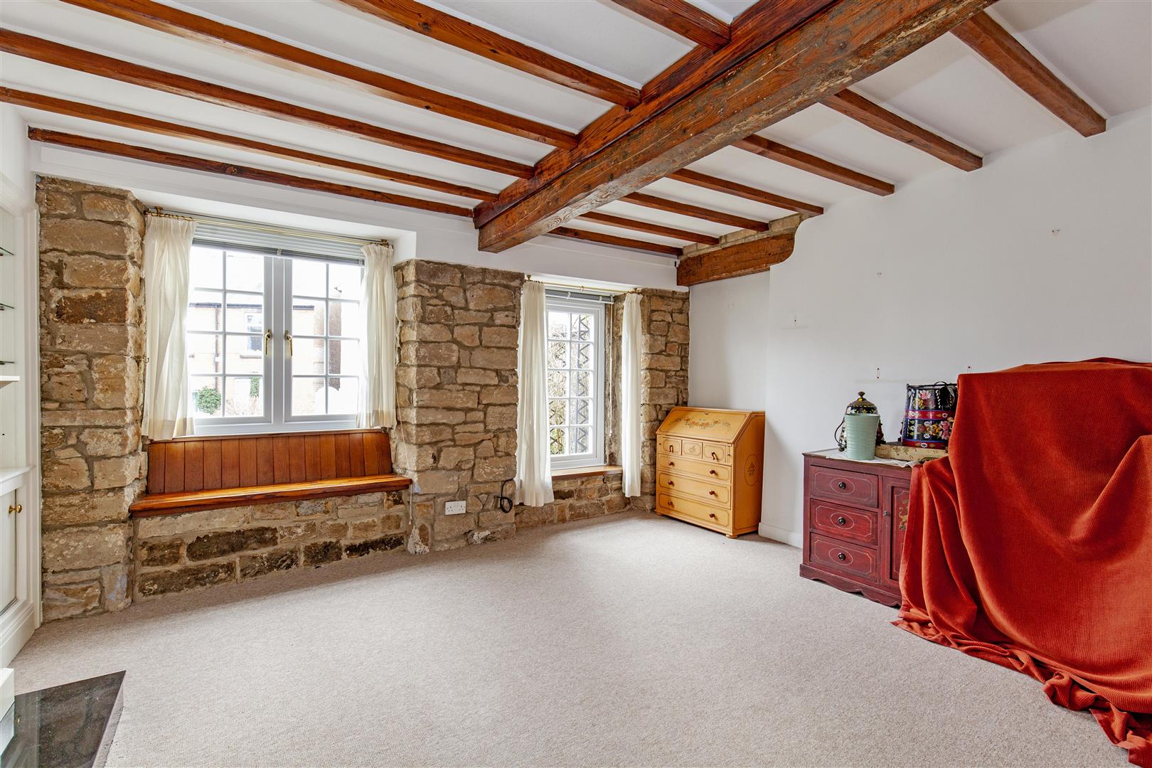 58, New Road, Holymoorside, Chesterfield, S42 7EN