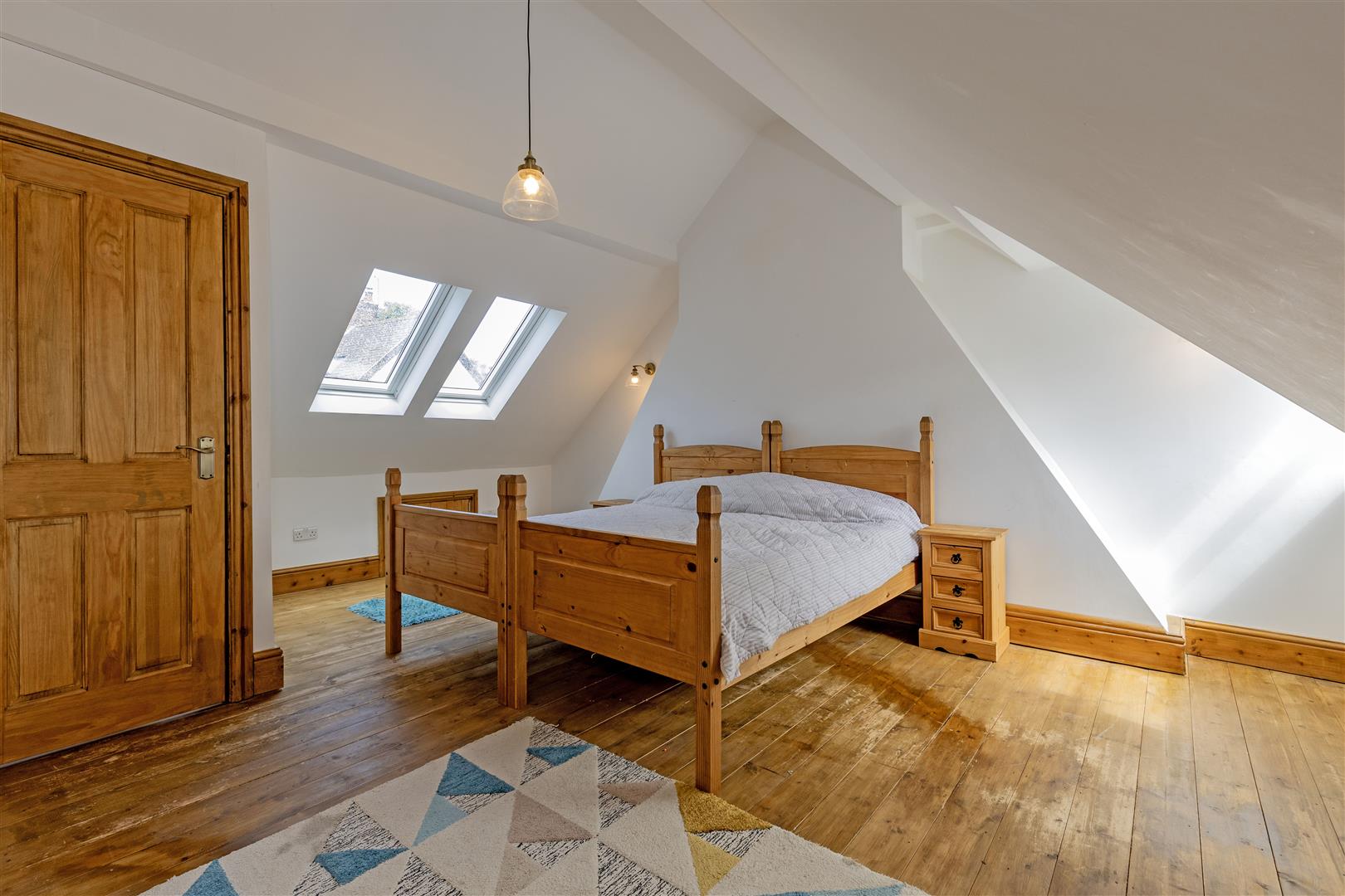 4, Woodland View, Grindleford, Hope Valley, S32 2HZ