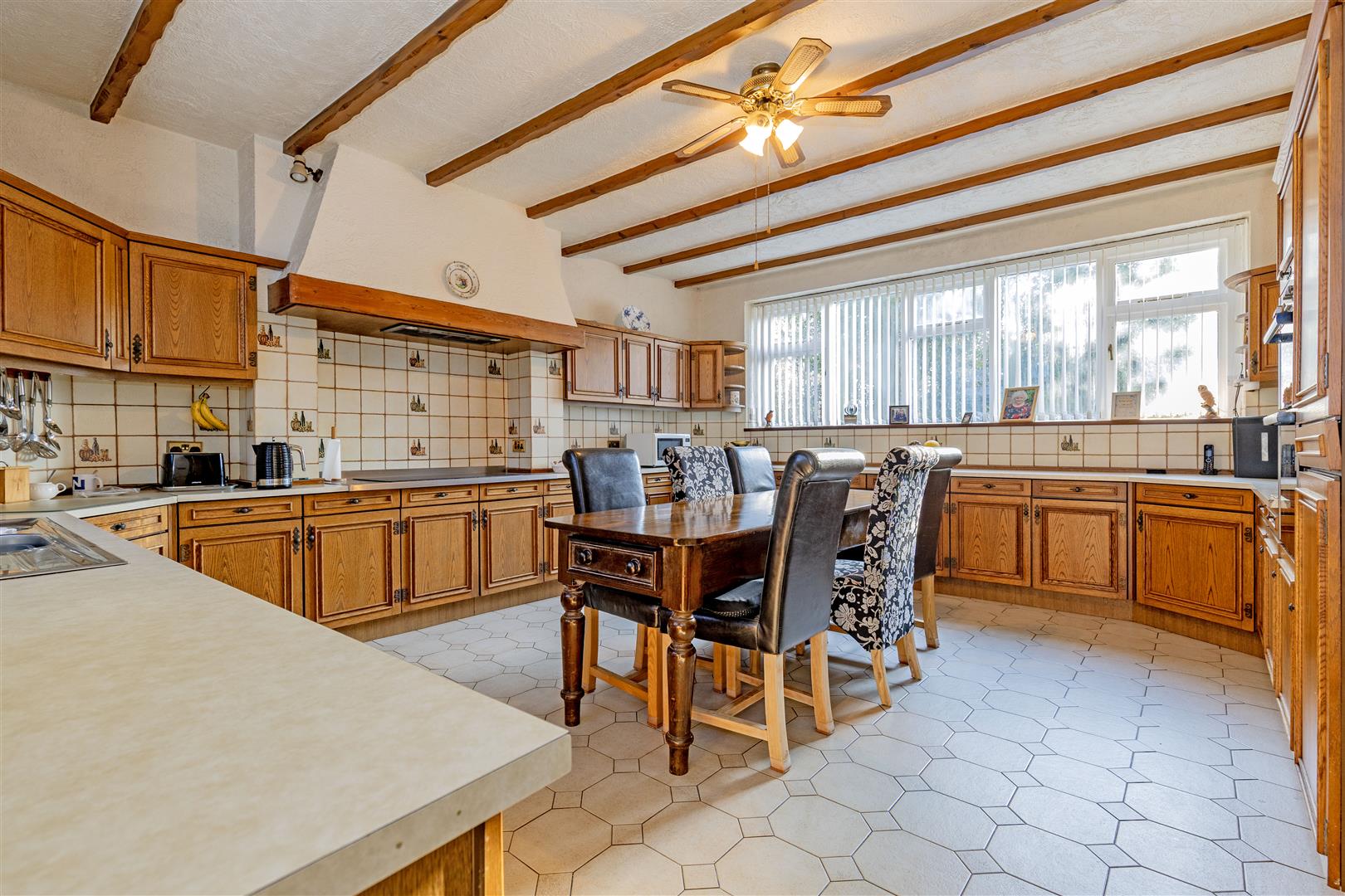 Knoll House, Joan Lane, Bamford, Hope Valley, S33 0AW