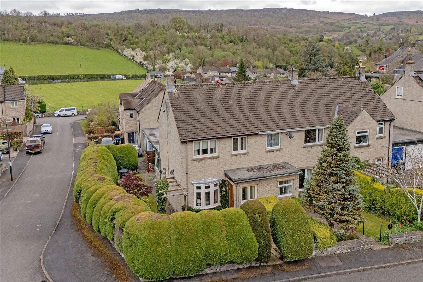 4, Lowside Close, Calver, Hope Valley, S32 3WZ
