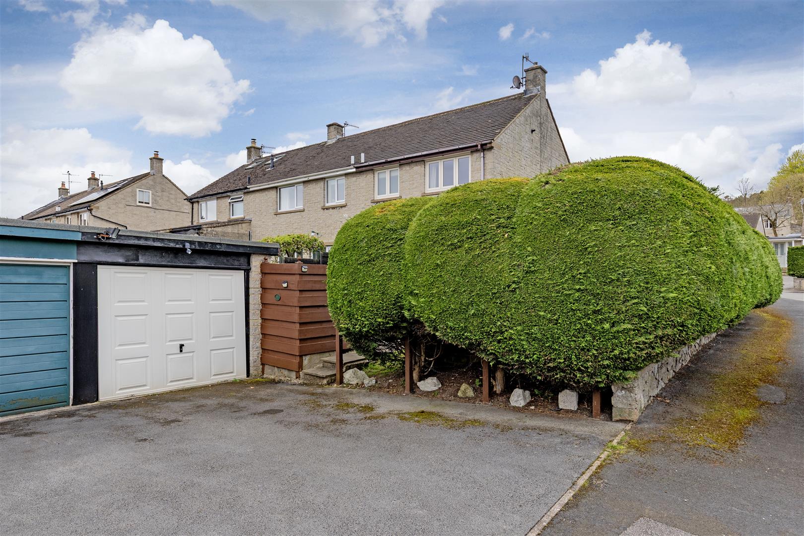 4, Lowside Close, Calver, Hope Valley, S32 3WZ