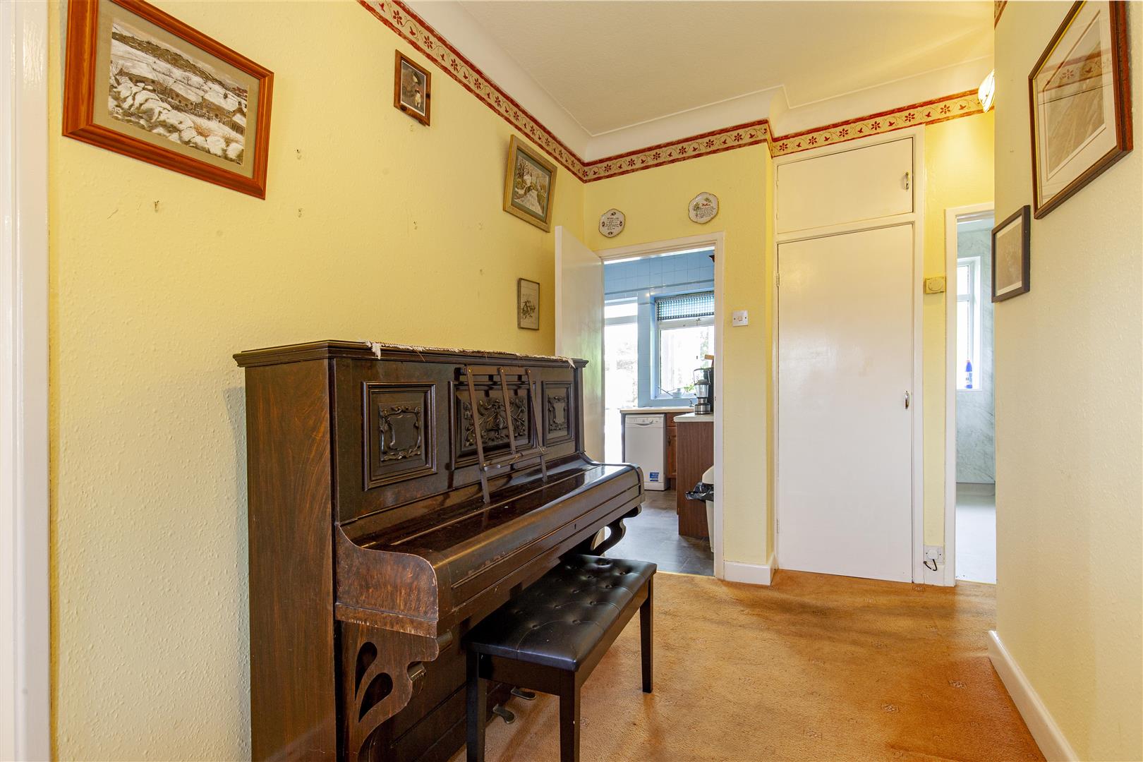 Newlands, Hill Lane, Hathersage, Hope Valley, S32 1AY