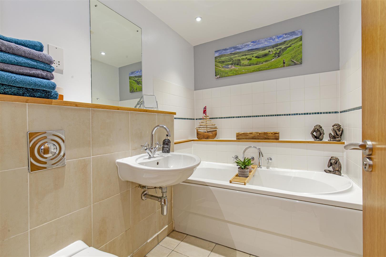 28 Ladybower Lodge, Ashopton Road, Bamford, Hope Valley, S33 0BY