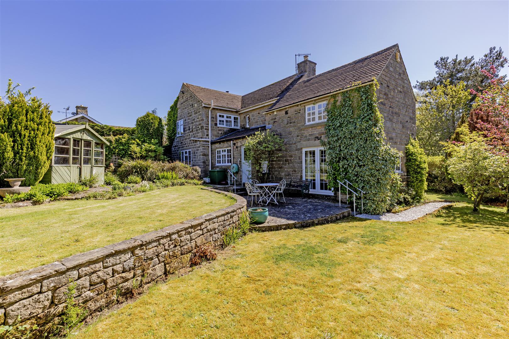Warren Cottage, The Green, Curbar, Hope Valley, S32 3YH