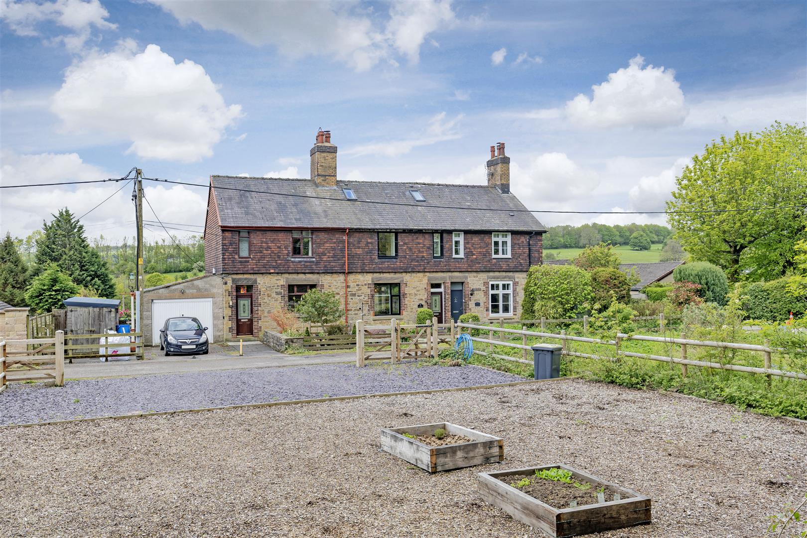 2 Railway Cottages, Station Road, Hope, Hope Valley, S33 6RR