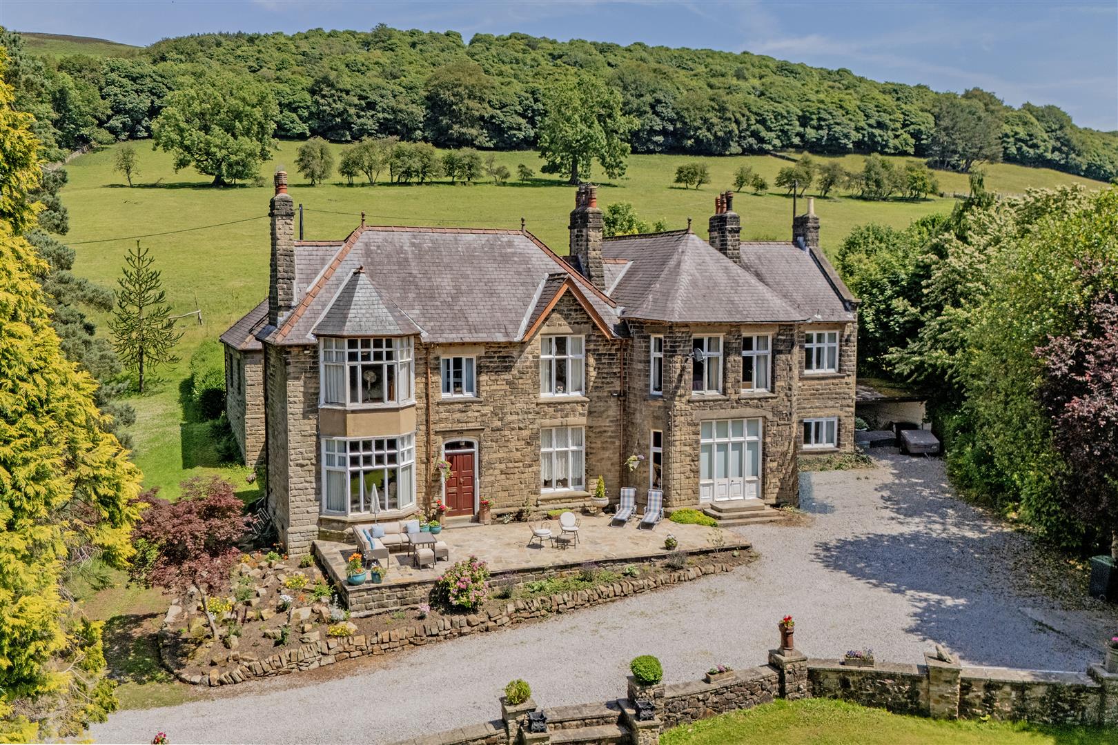 Knoll House, Joan Lane, Bamford, Hope Valley, S33 0AW