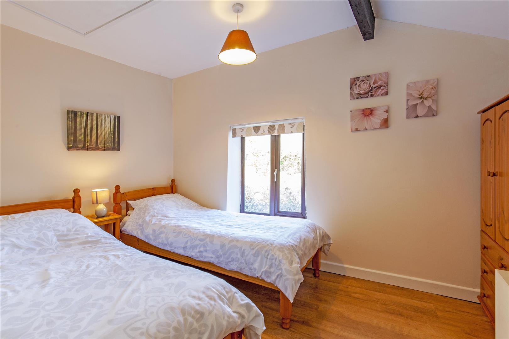Jeremiah Cottage, Hollow Gate, Bradwell, Hope Valley, S33 9JA