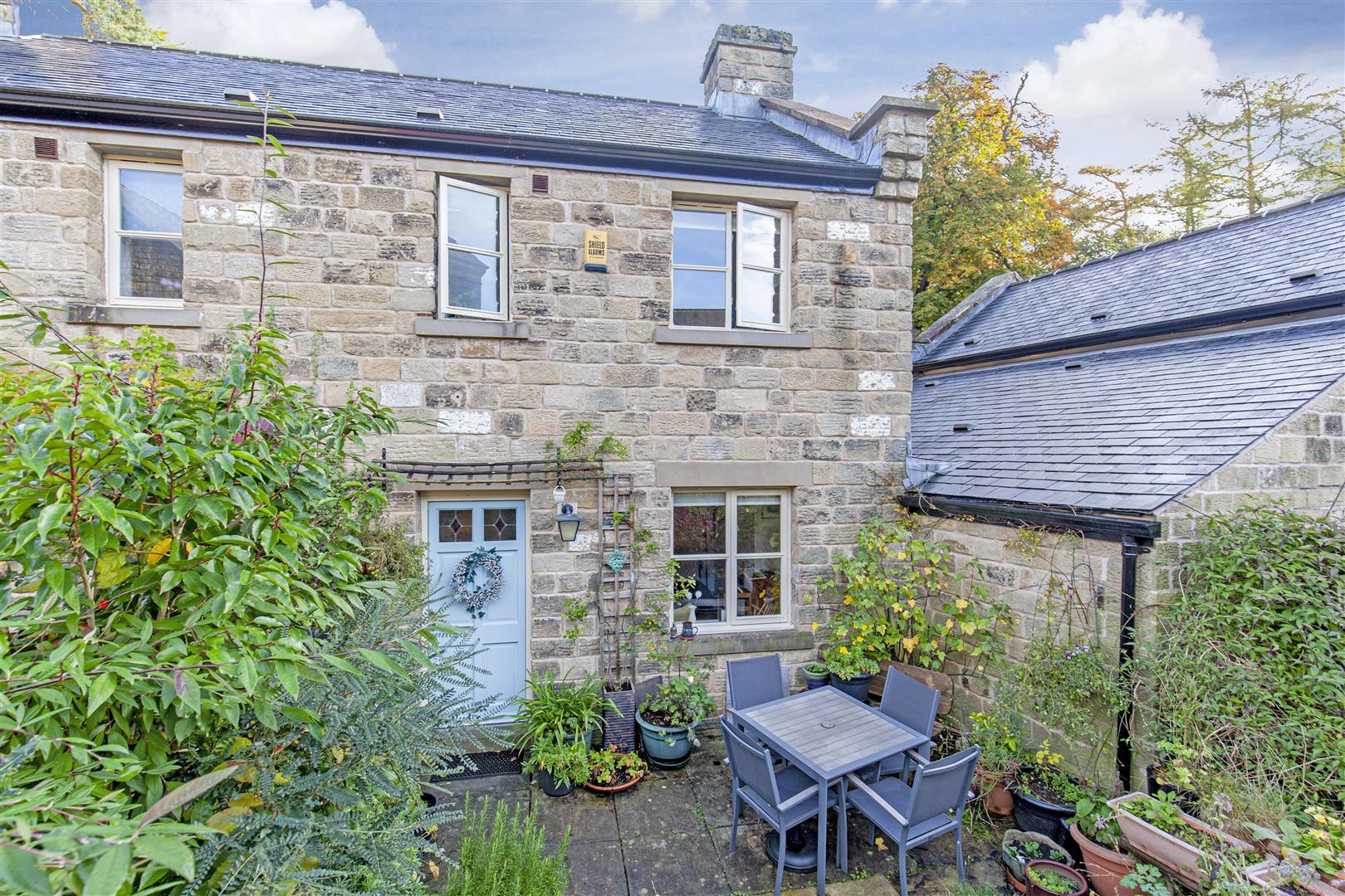 1 Birchinlee Cottage, The Hollow, Bamford, Hope Valley, S33 0AU