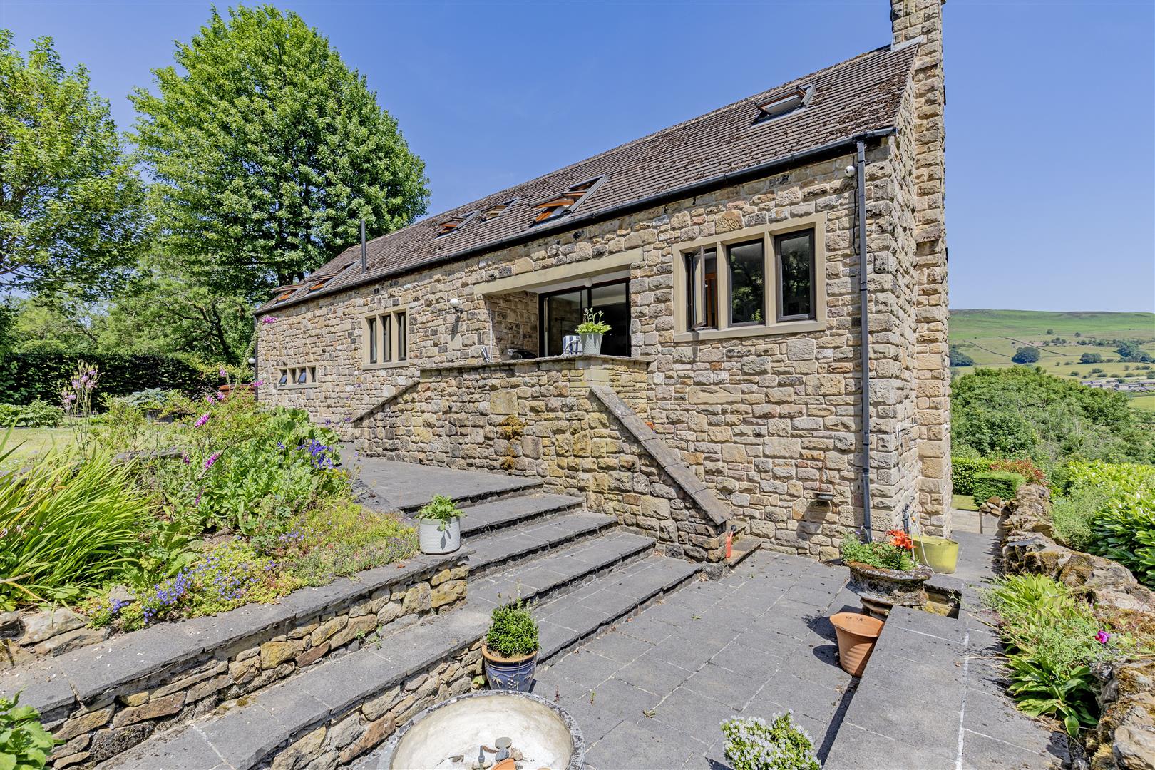 Elgin House, Carr Lane, Thornhill, Bamford, Derbyshire, S33 0AJ
