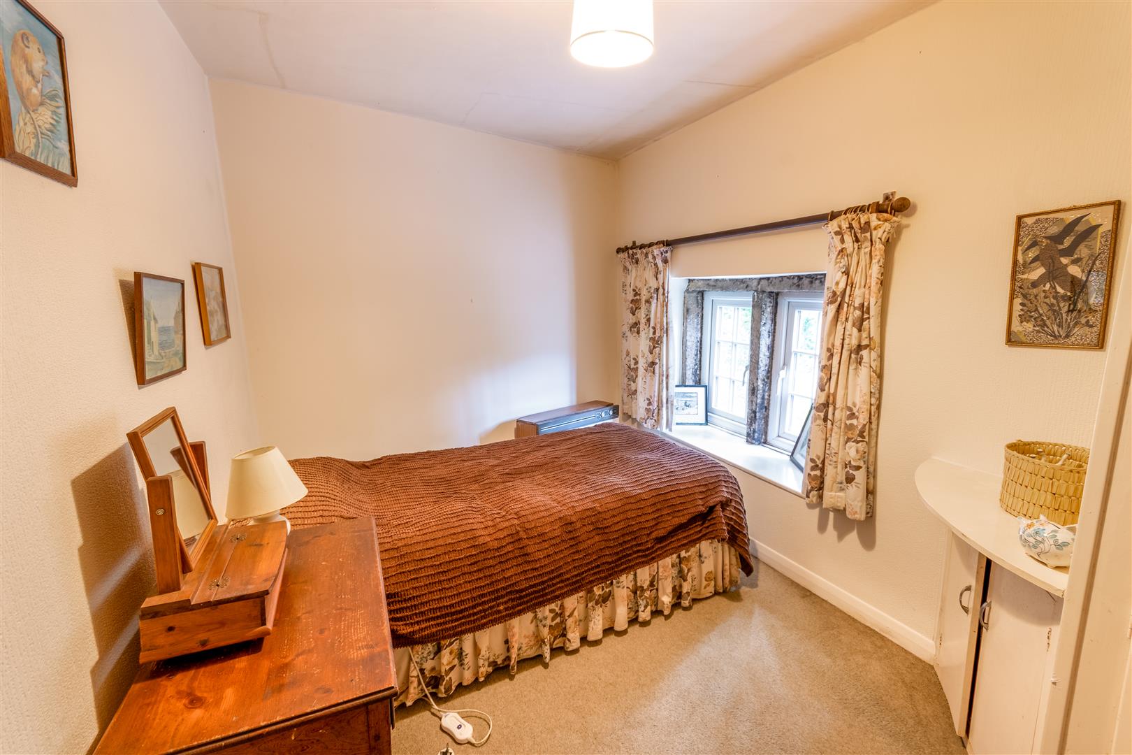 Sycamore Cottage, School Lane, Baslow, Bakewell, DE45 1RZ