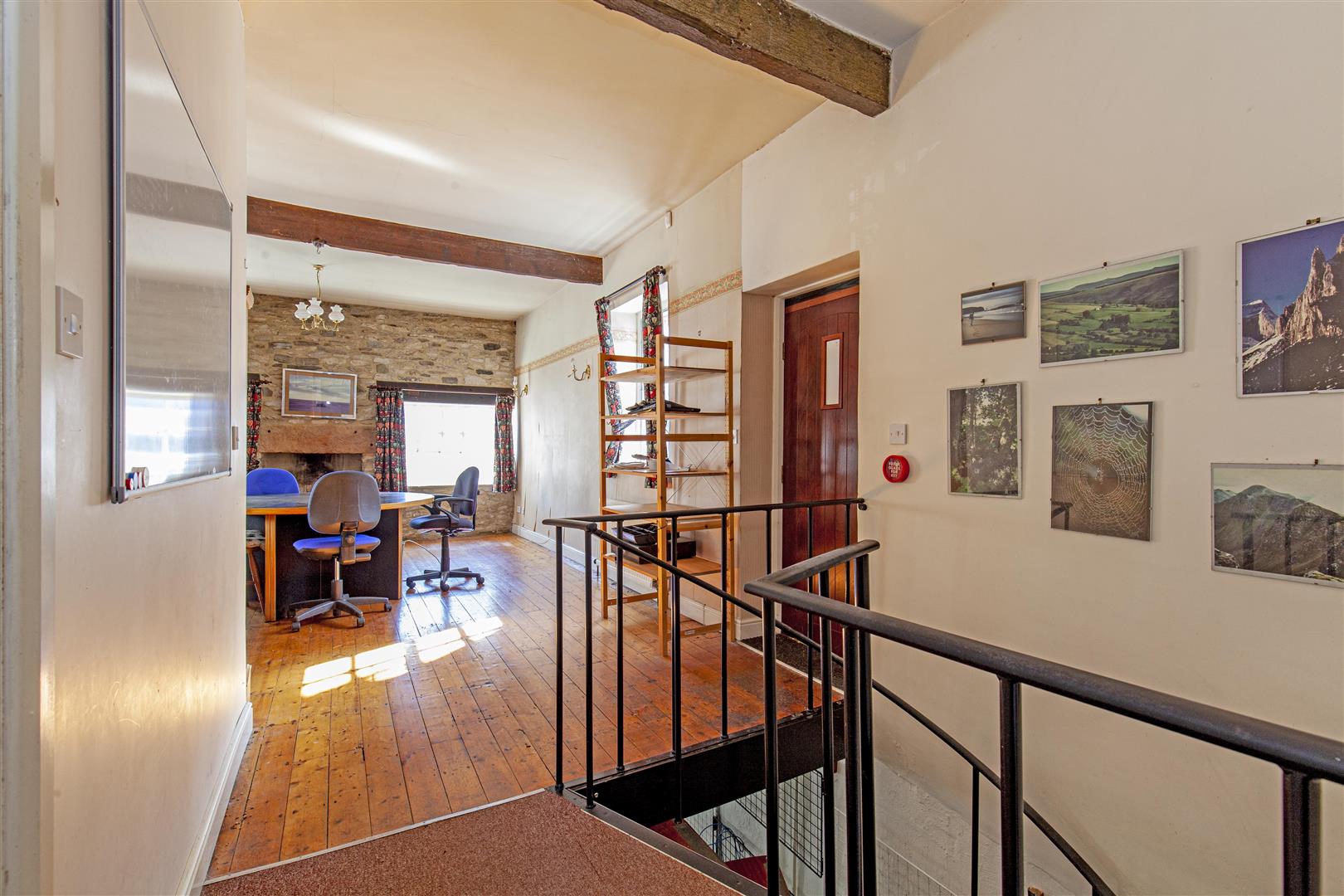 Castle Cottage, Market Place, Castleton, Hope Valley, S33 8WQ