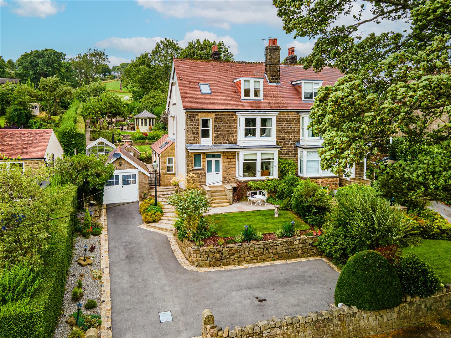 3, Park Edge, Hathersage, Hope Valley, S32 1BS