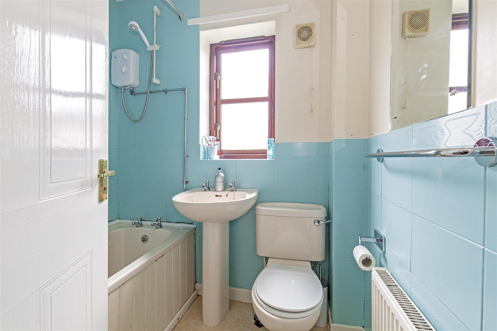 2, Michlow Close, Bradwell, Hope Valley, S33 9GF
