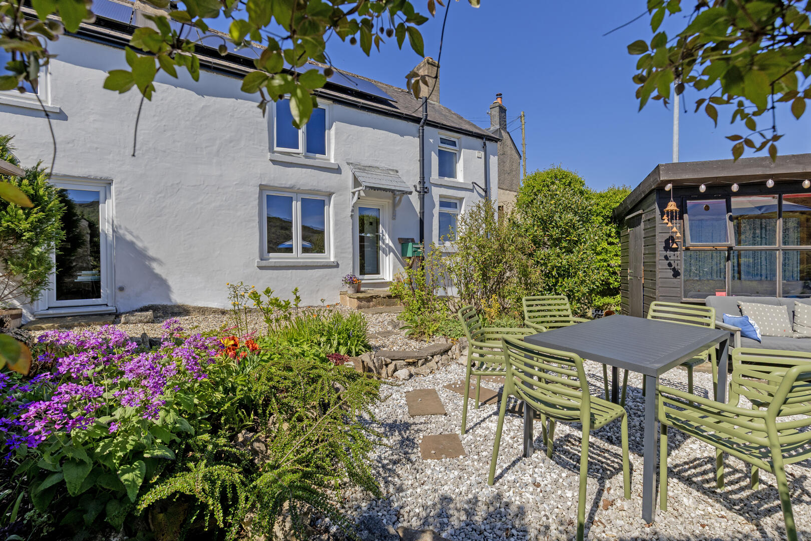 Mountain View, Far Hill, Bradwell, Hope Valley, S33 9HR