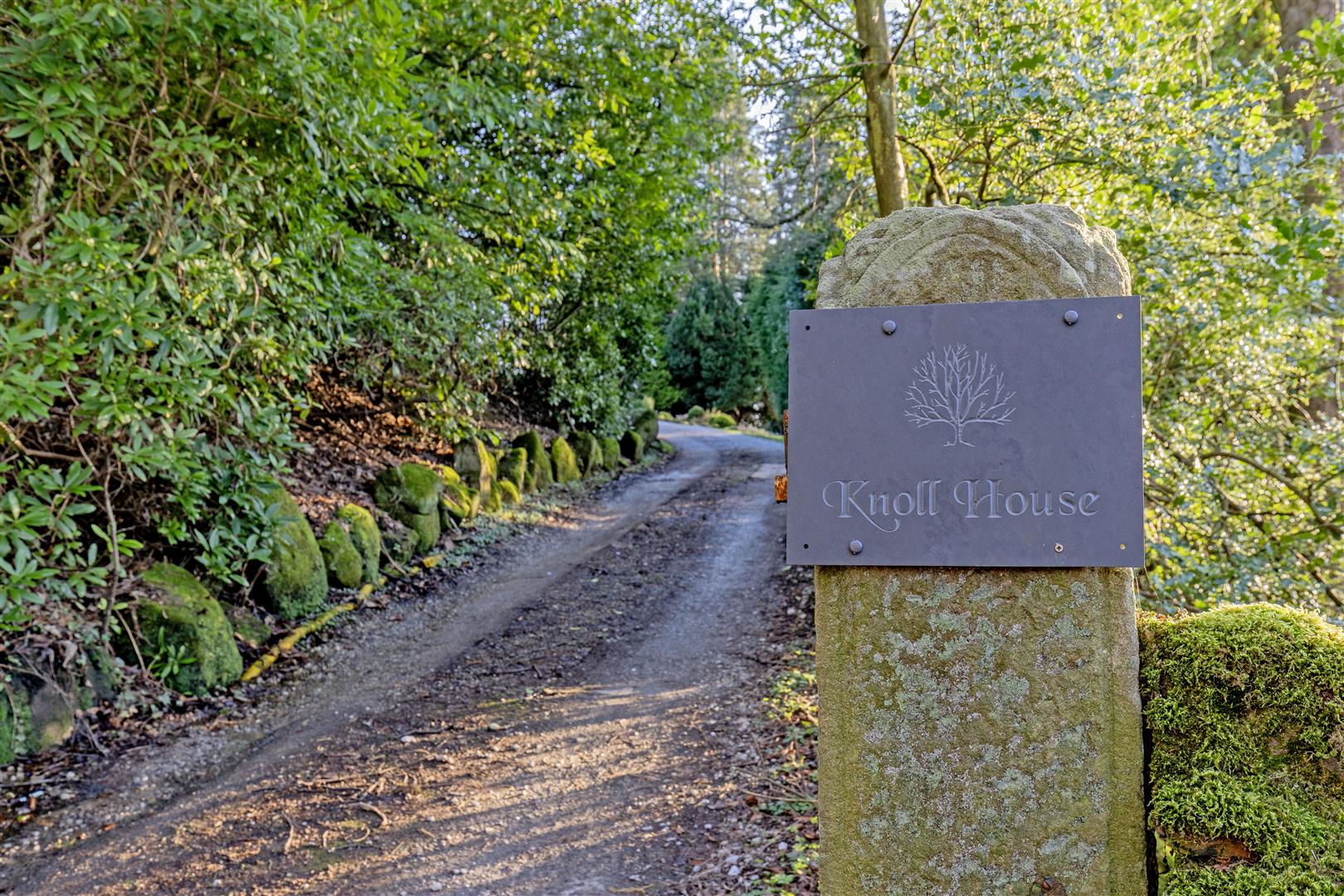 Knoll House, Joan Lane, Bamford, Hope Valley, S33 0AW