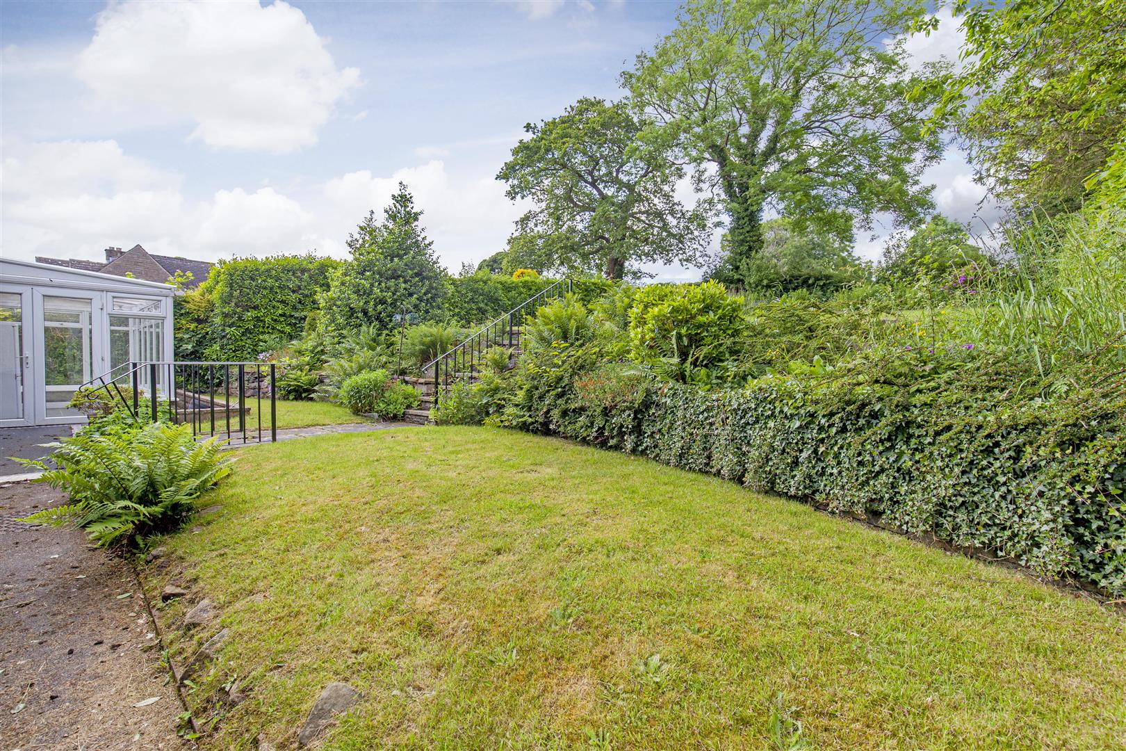 Newlands, Hill Lane, Hathersage, Hope Valley, S32 1AY