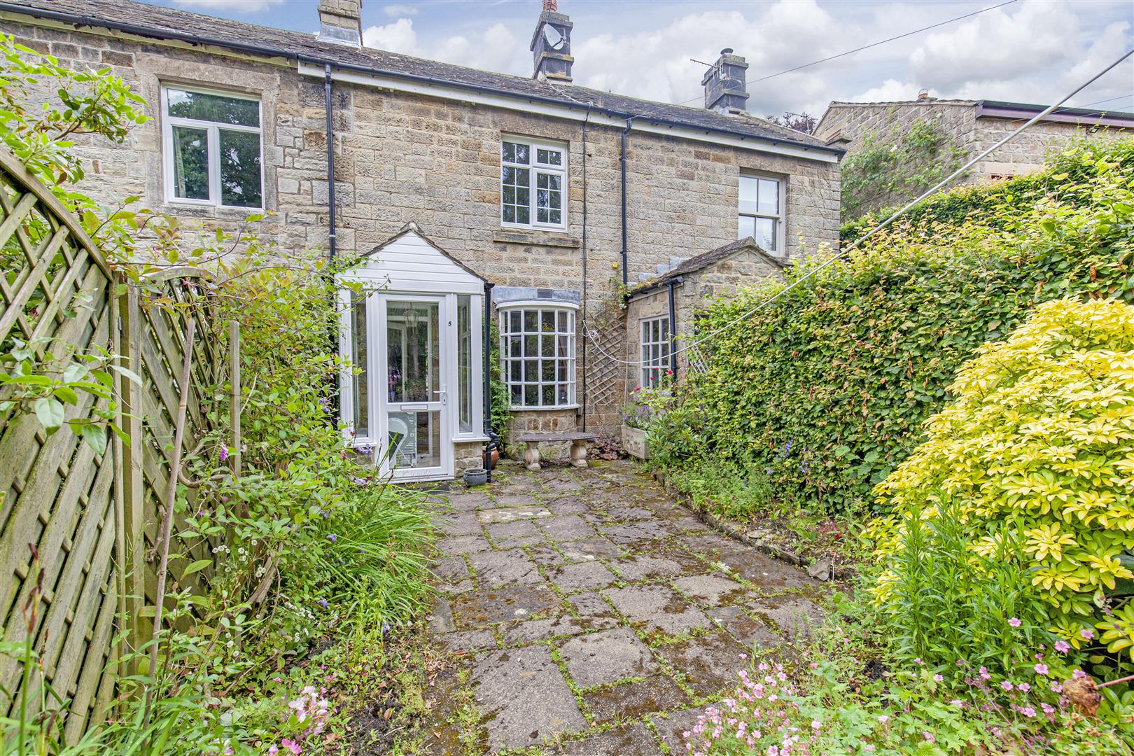 5, Edgemount View, Curbar, Calver, S32 3YX