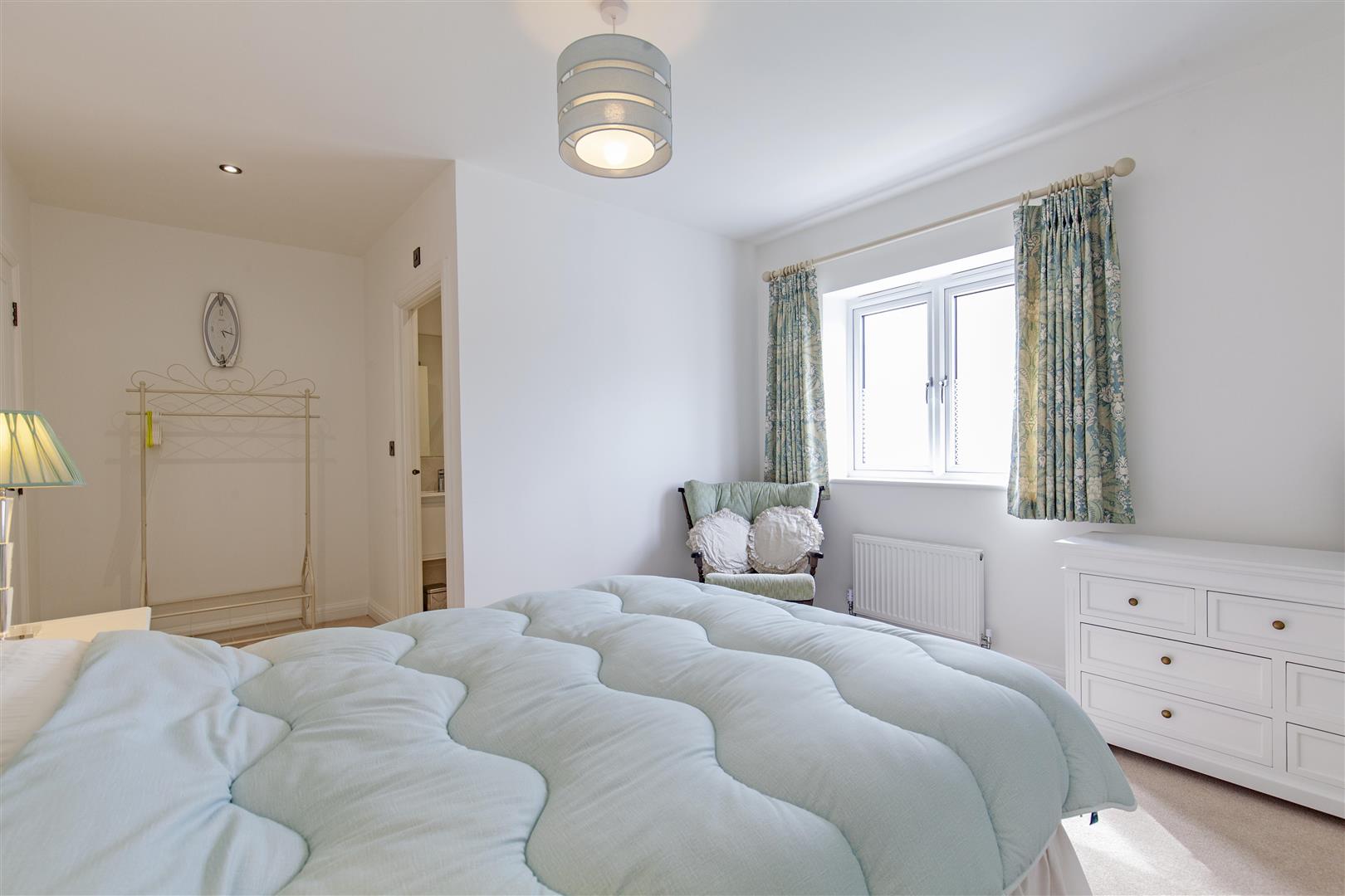 17, Swift Close, Bradwell, Hope Valley, S33 9AE