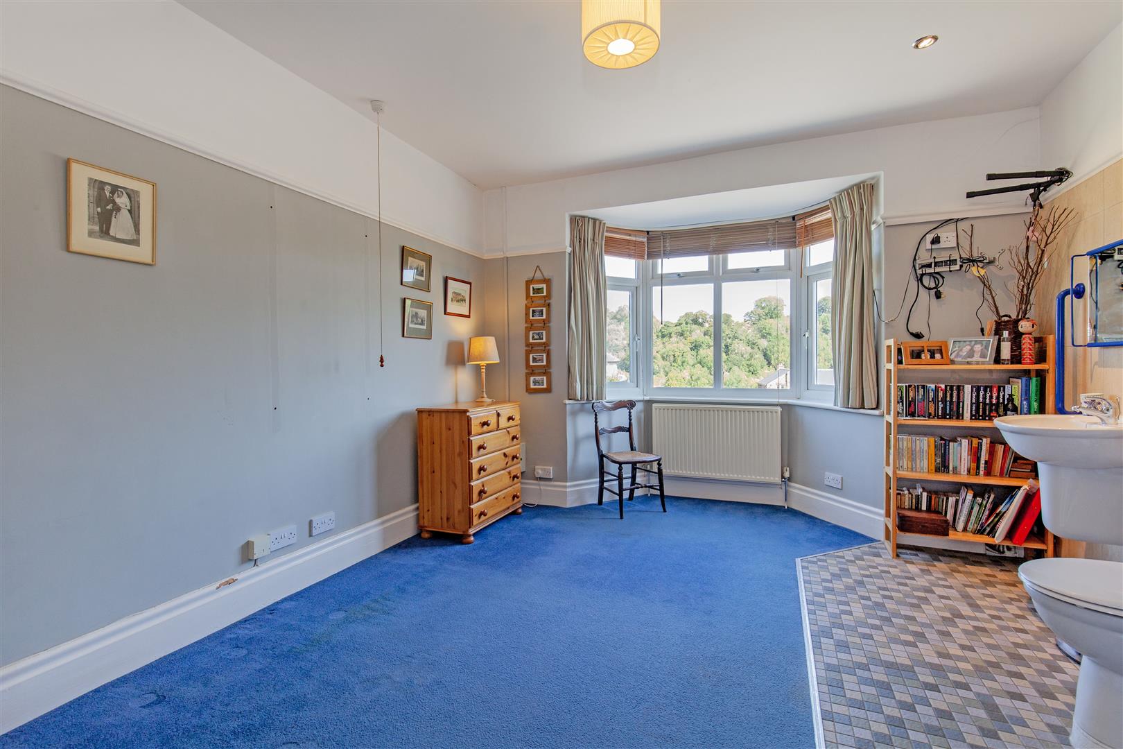 Montrose, Ashford Road, Bakewell, DE45 1GL