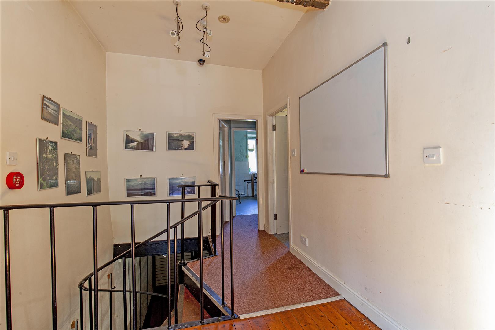 Castle Cottage, Market Place, Castleton, Hope Valley, S33 8WQ