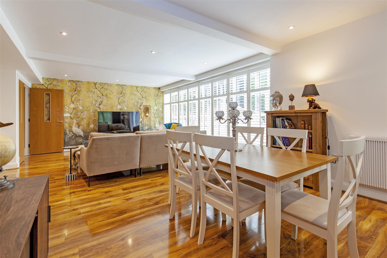 6 Ladybower Lodge, Ashopton Road, Bamford, S33 0BY