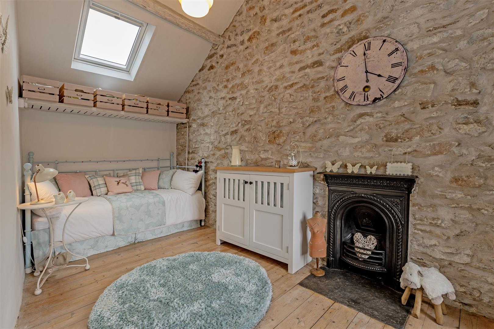 Oldfield Cottage, 56 Hill Head, Bradwell, Hope Valley, S33 9HY