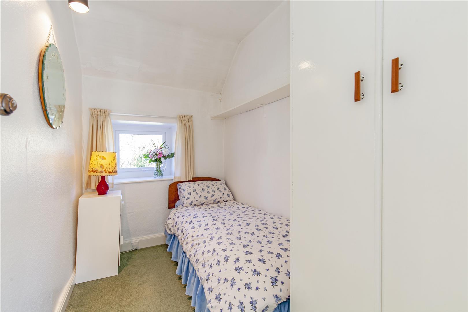 6, Goosehill, Castleton, Hope Valley, S33 8WD